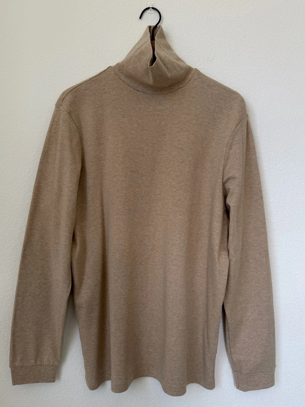 Club Room Men's Beige Turtleneck Sweater Size L, Never worn